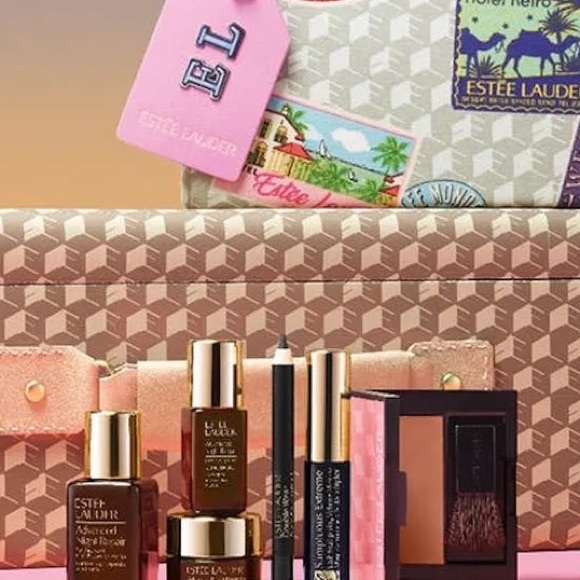 Estee Lauder Other - Estee Lauder gift 7-piece with cosmetic pouch